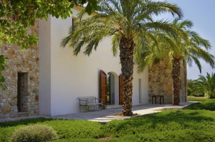 Garden designed by Maria Sagreras in Can Pulla - Mallorca - Viveros Pou Nou