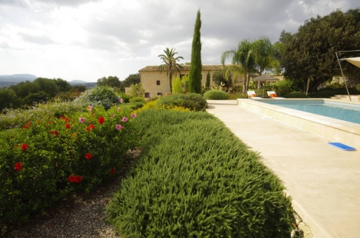 Photos of landscaping project in Son Font - Mallorca - Viveros Pou Nou - Landscape architect: Maria Sagreras
